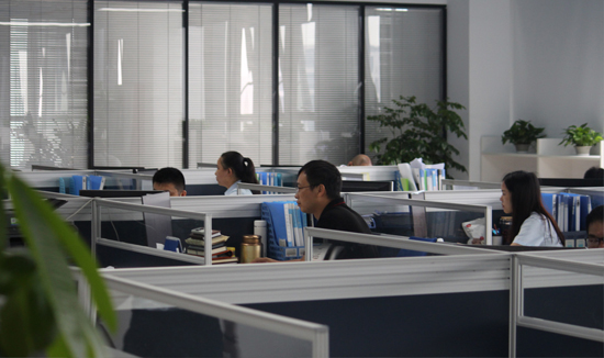 專業的團隊，提供全方位的售前售中售后服務